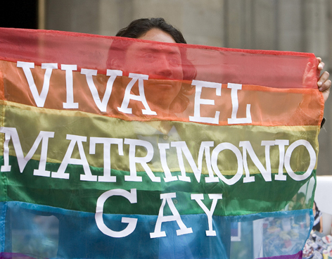 CHILENOS  GANARON FUTBOL...AGARRANDO PICHULAS!!!..JAJAJJAJAJ Gay.20.jpg